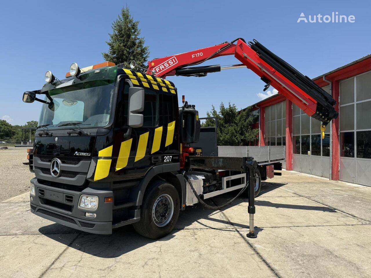 camion plateau Mercedes-Benz Actros 1832