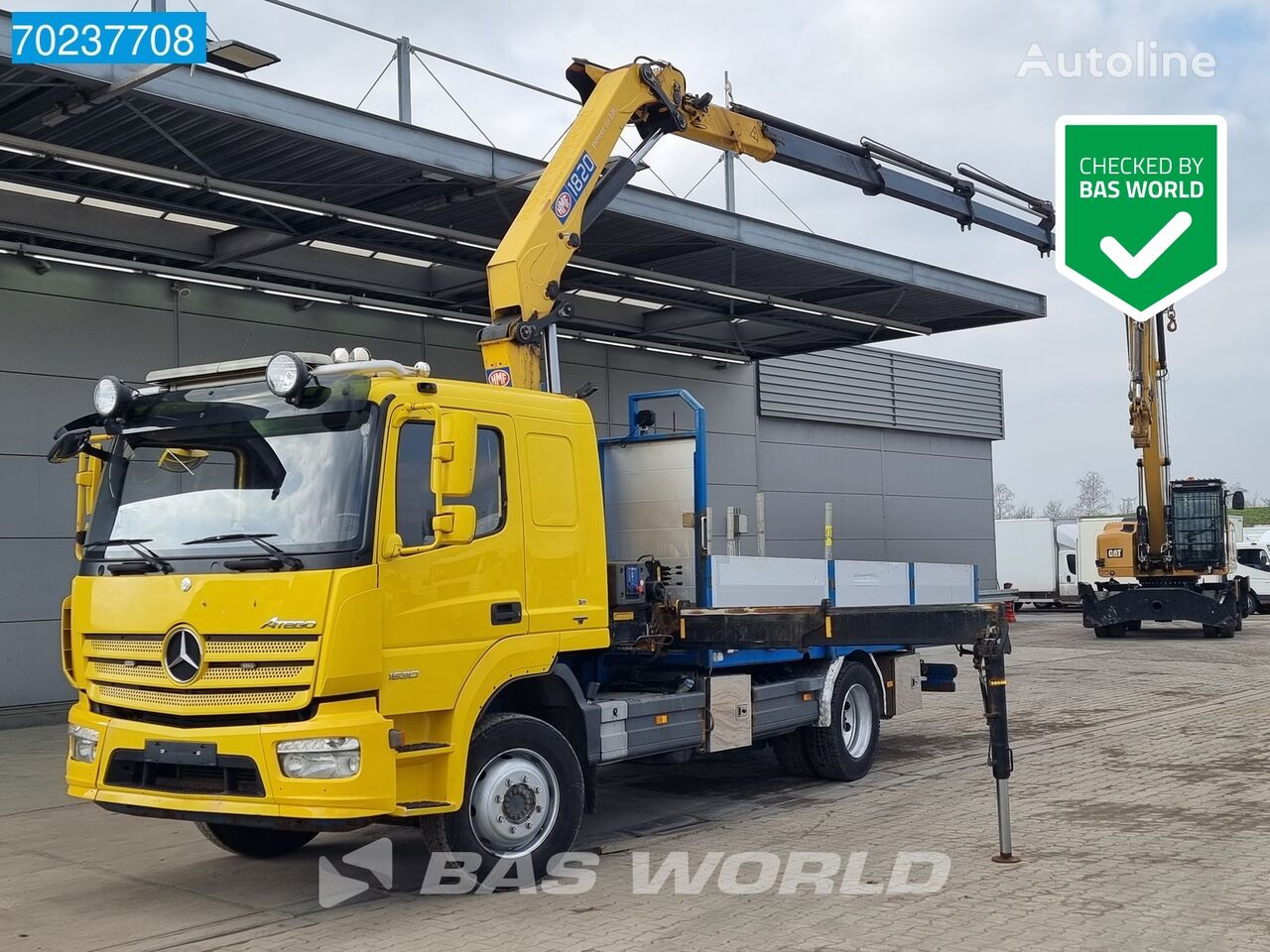 Mercedes-Benz Atego 1530 4X2 ClassicSpace HMF 1820-K5 Crane Kran Remote Euro 6 flatbed truck