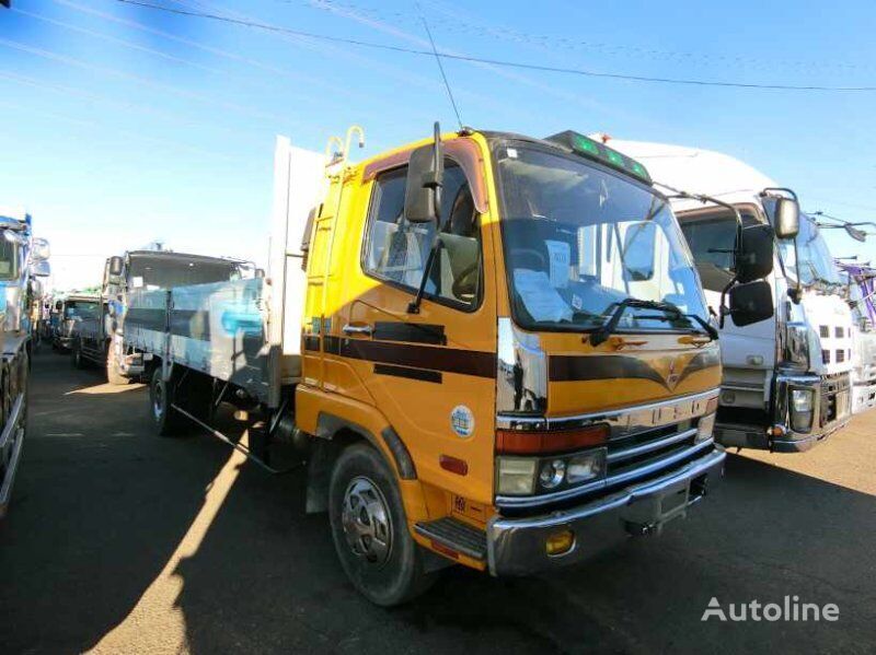 camion plateau Mitsubishi FIGHTER