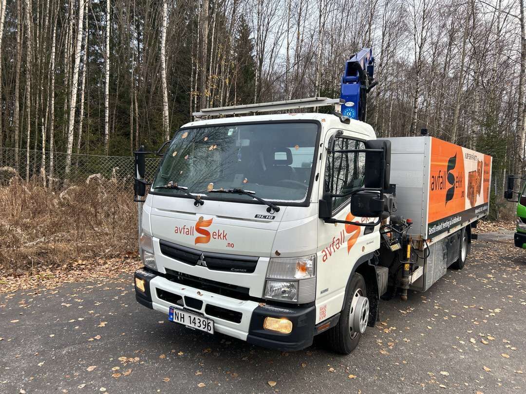 камион со рамна платформа Mitsubishi FUSO CANTER