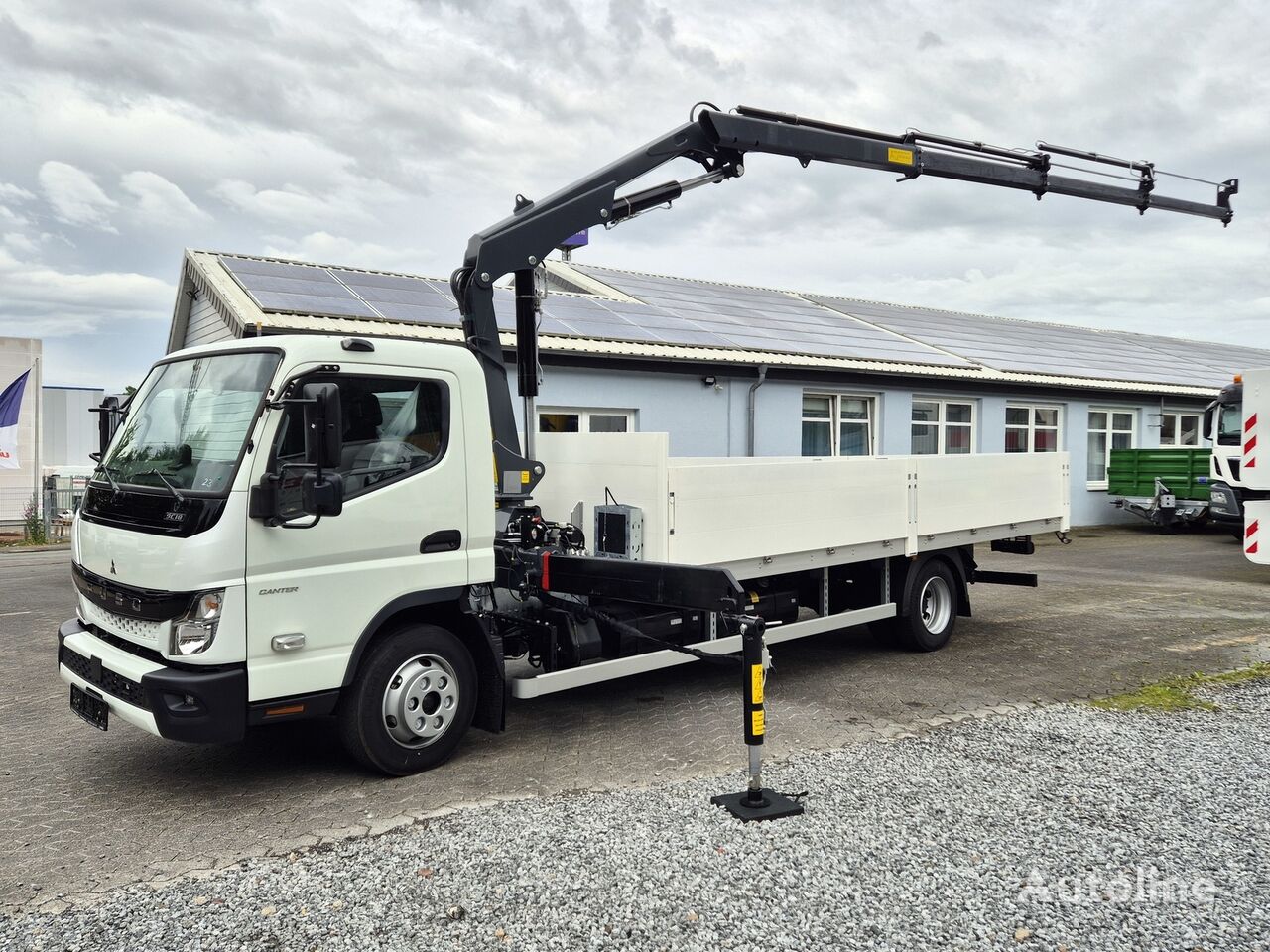 Mitsubishi Fuso 9C18 Canter  camión caja abierta nuevo