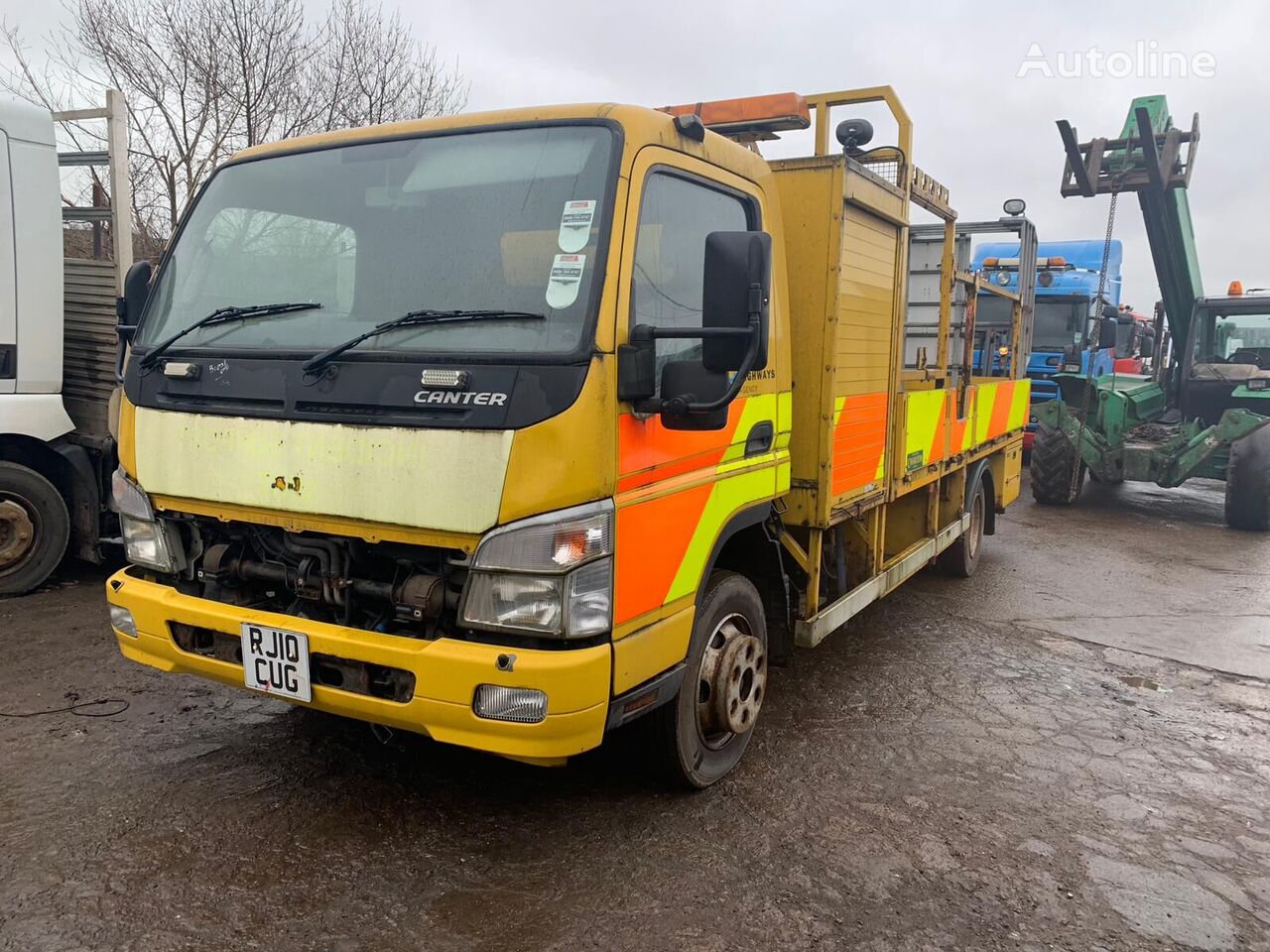 ciężarówka burtowa Mitsubishi Fuso CANTER 4M50 (2010) BREAKING na części