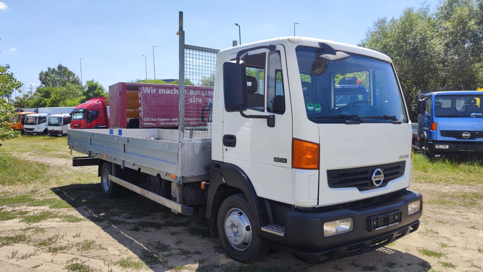 Nissan Atleon 80.14 platós - pritsche - 6.1 meter flatbed truck