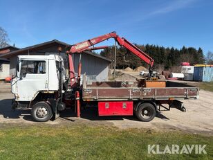 Nissan Lastbil Nissan med HMF 460 kran & bagtip cami&oacute;n caja abierta