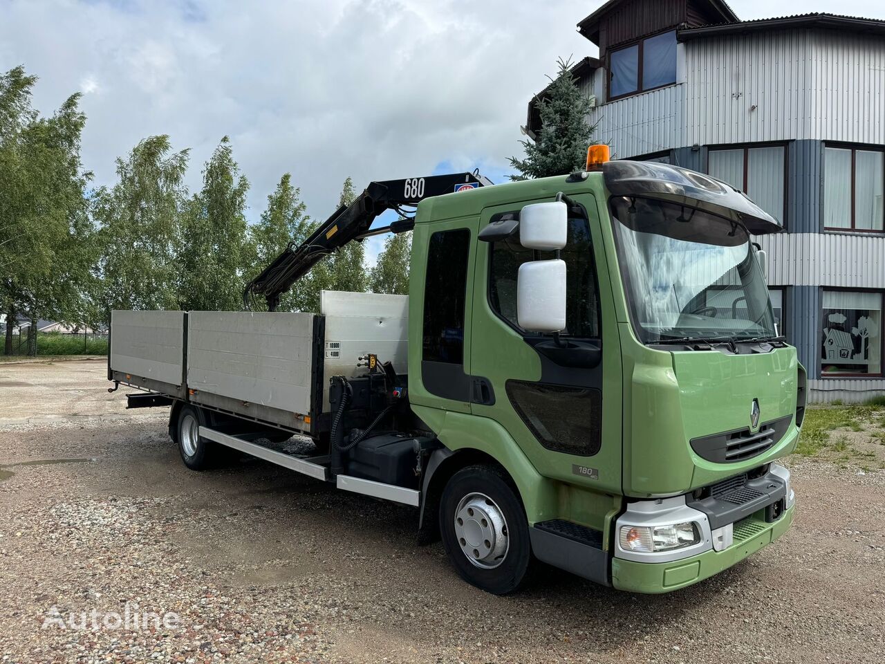 camion plateau Renault Midlum 10.180 + HMF 683 K2