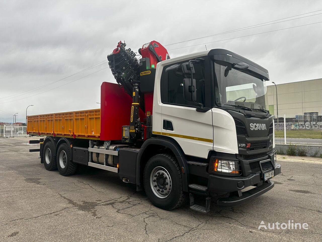 Scania P 370cv XT  kamion s ravnom platformom