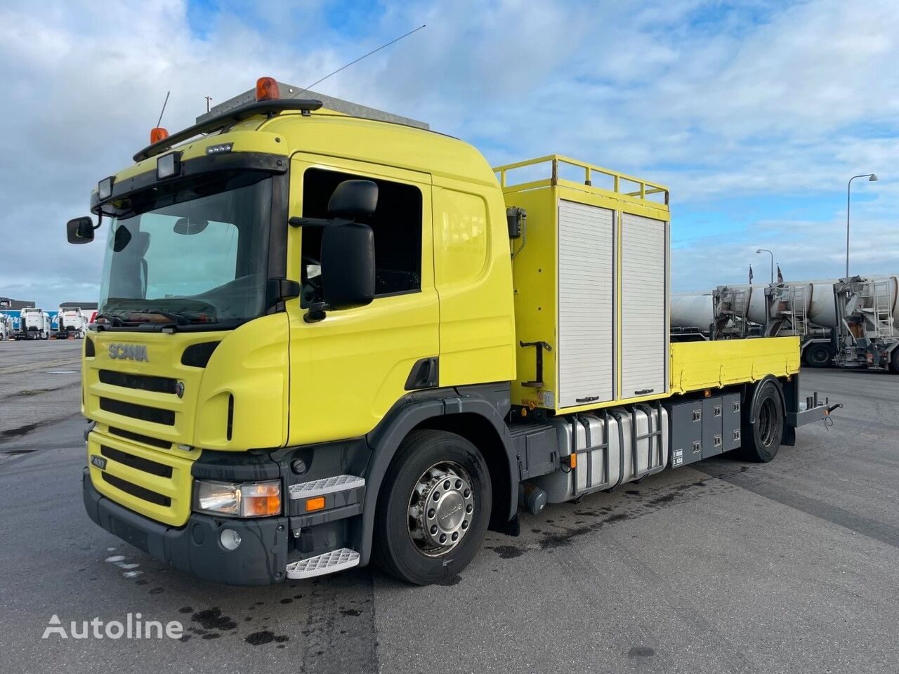 Scania P400 4x2 MLB Euro 5 - 375 tkm flatbed truck