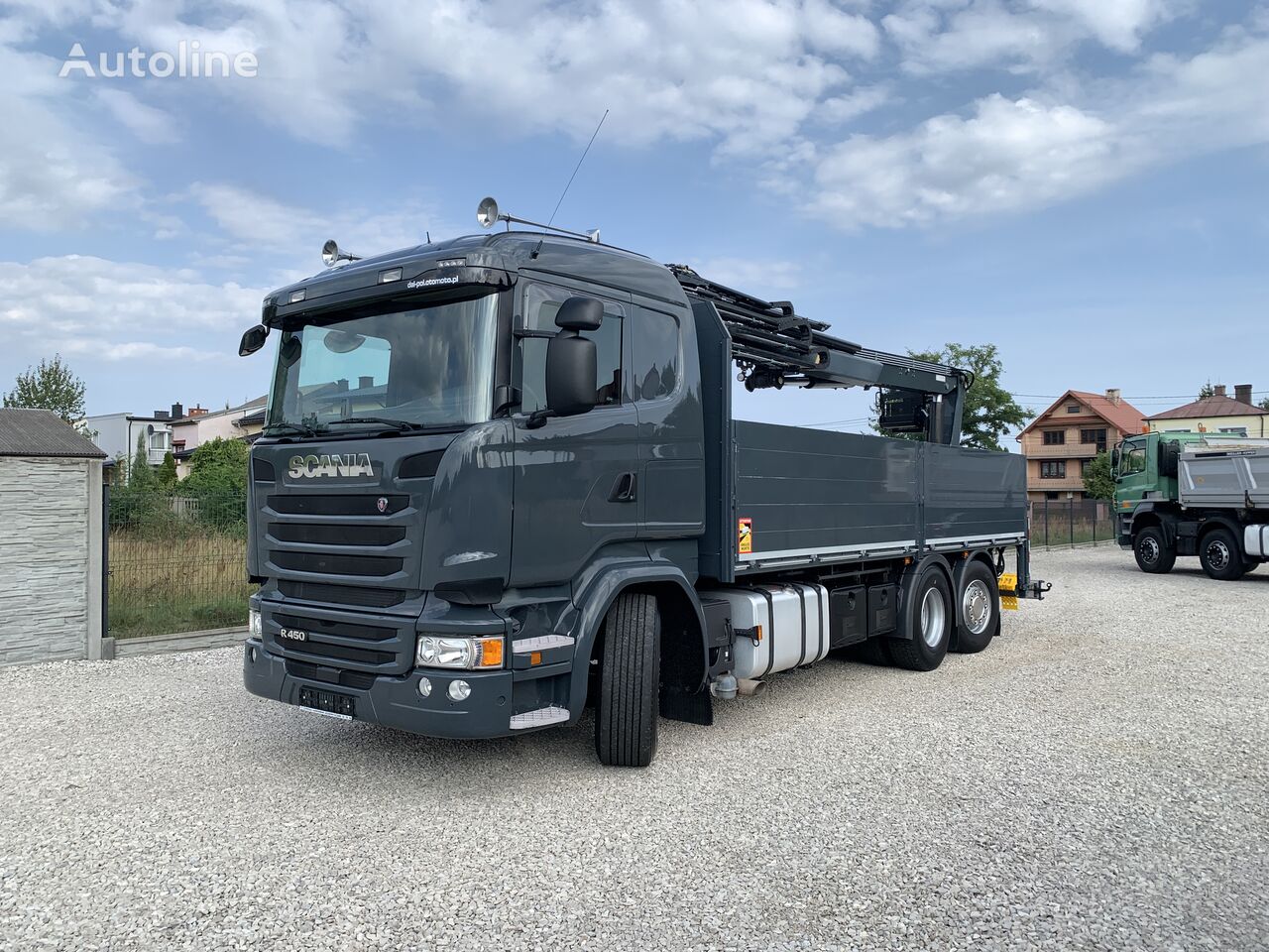 tovornjak tovorna ploščad Scania R450