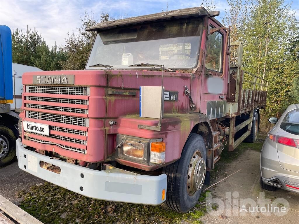 truk flatbed Scania T82M 4X2 LS54KK