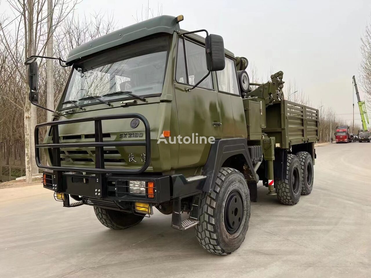 бортовой грузовик Shacman sx2190 off road shacman crane truck mounted crane with folded Ar