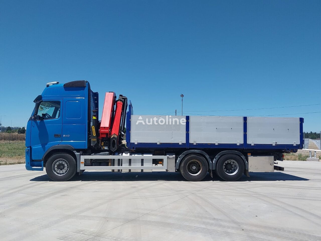 dropside camion Volvo 540 6×2 PALFINGER PK 26002