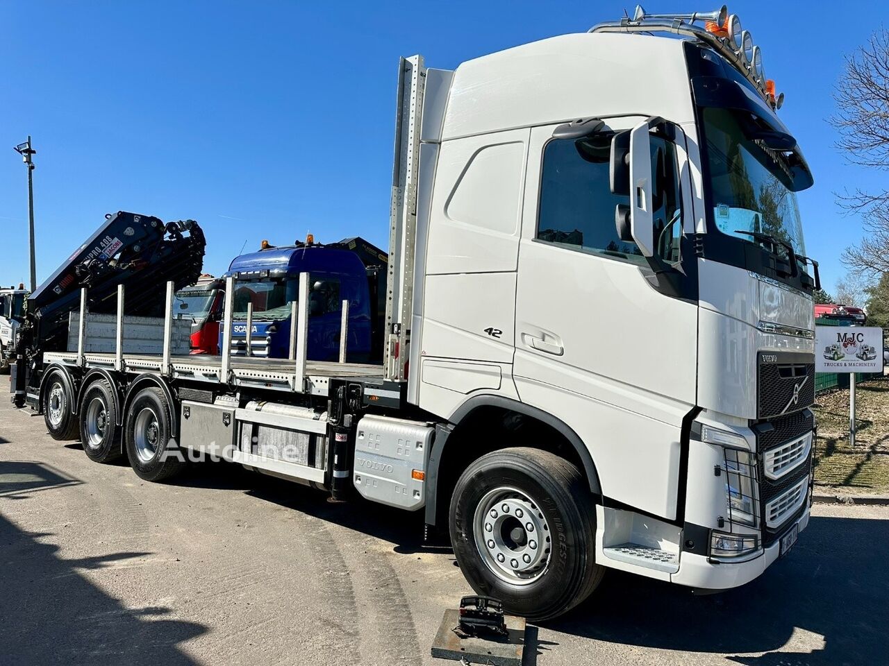 Camion plateau Volvo FH 420 8x4 TRIDEM + CRANE HIAB 408 E-8 HIPRO + WINCH - 63.000km à vendre | Autoline ML Camion plateau Volvo FH 420 8x4 TRIDEM + CRANE HIAB 408 E-8 HIPRO + WINCH - 63.000km - Autoline