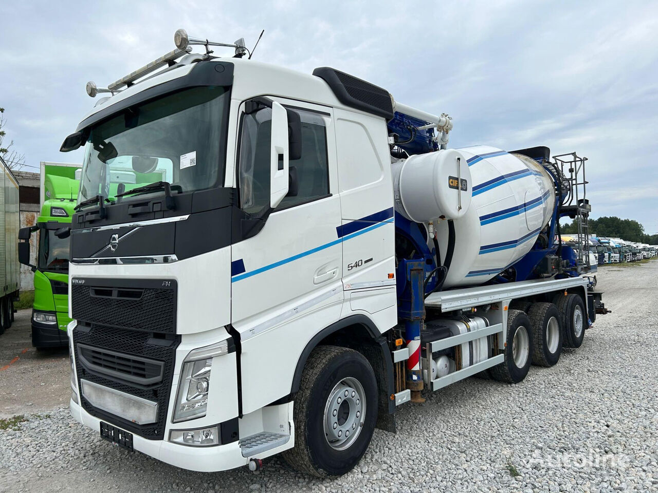 truk flatbed Volvo FH 540 / 8x4 / PUMI CIFA MAGNUM MK 28 / 68 000 km / TULOSSA