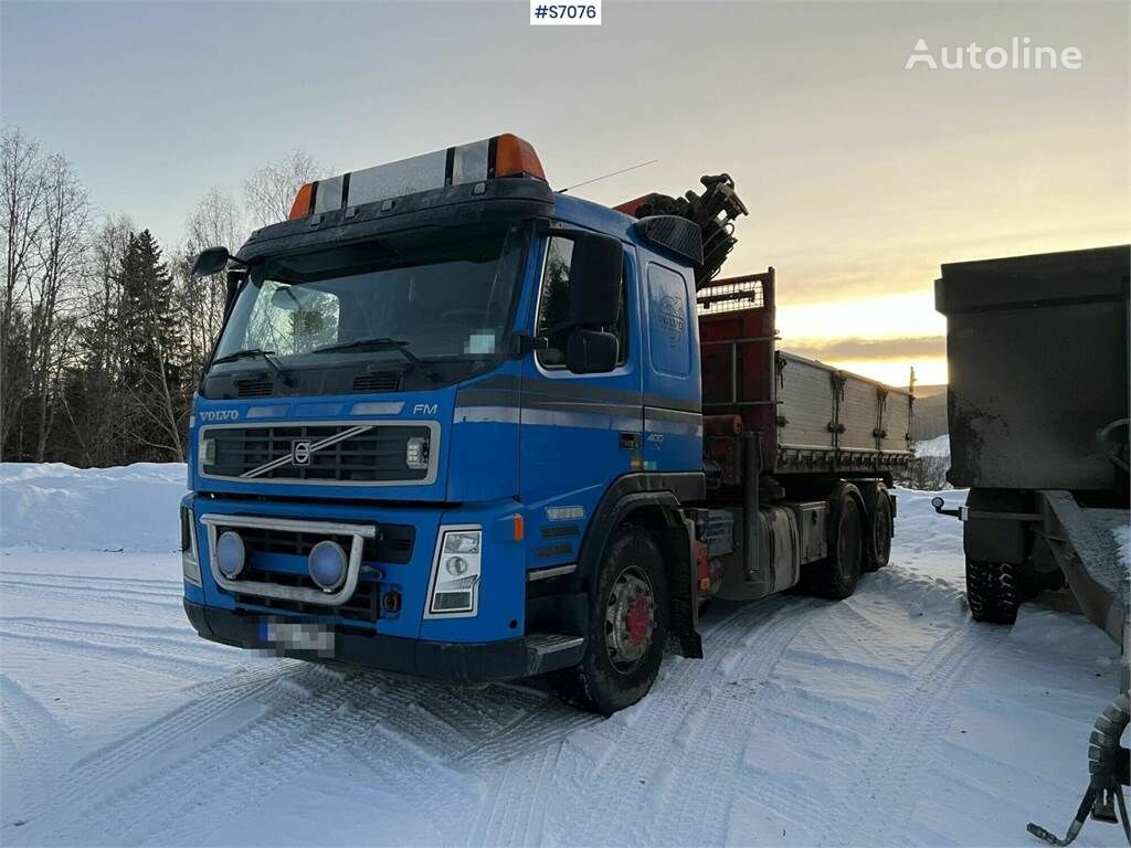 бортовой грузовик Volvo FM 400 6*2 Crane Truck with tiltable flatbed Palfi