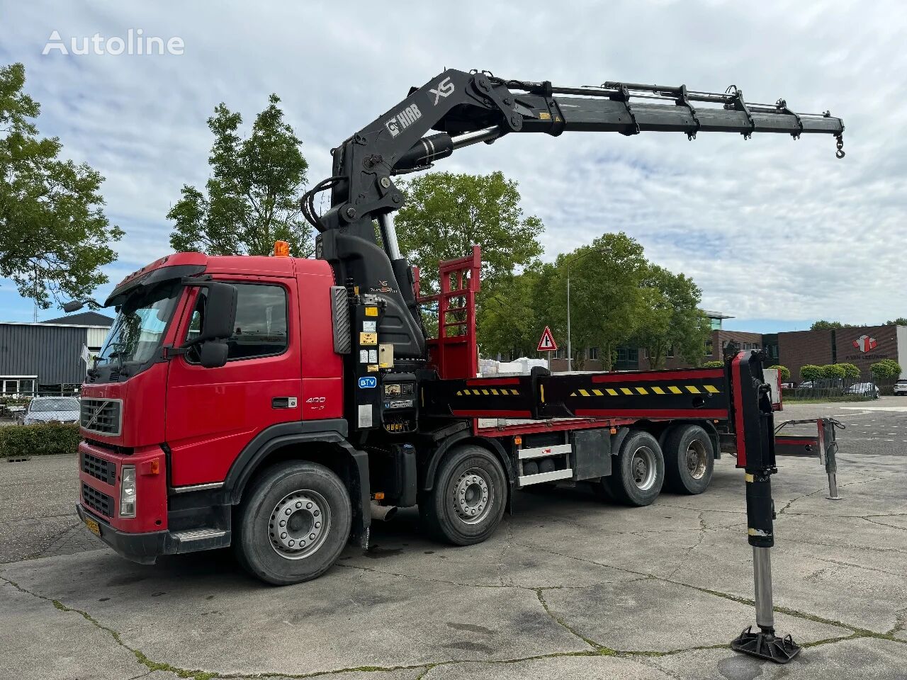 camion plateau Volvo FM 400 8X4 + HIAB 700 EP-5 + REMOTE CONTROL EURO 5 FULL STEEL