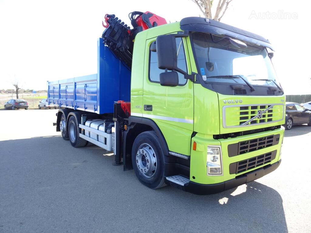 Volvo FM 440 flatbed truck