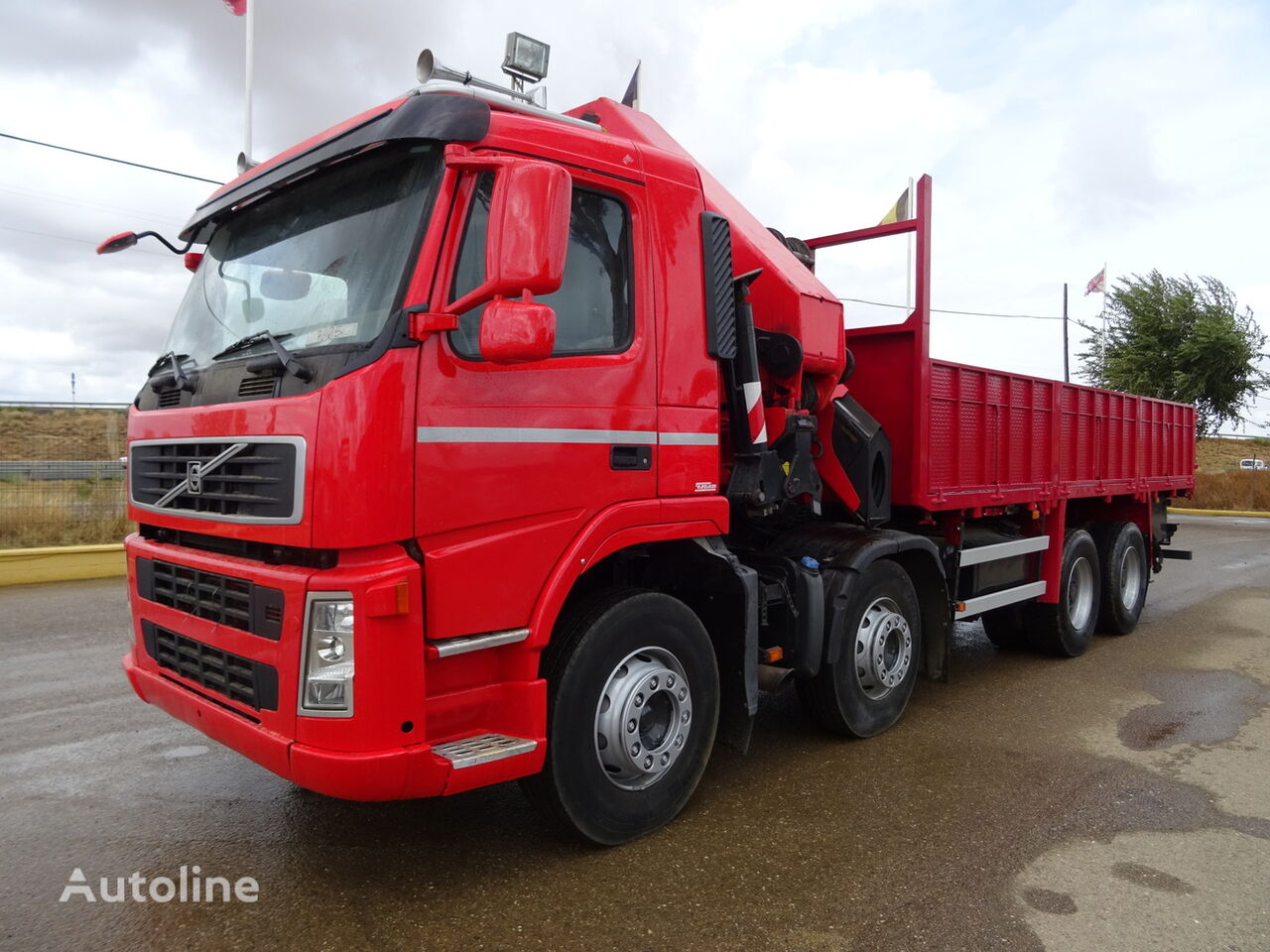 Volvo FM 480 flatbed truck