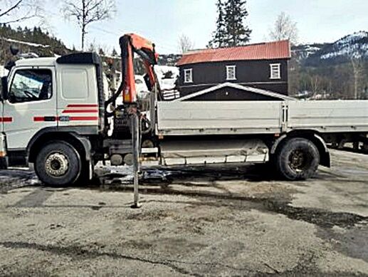 бортовой грузовик Volvo FM7 *PALFINGER PK 1200 (2003y.) *PLATFORM 6