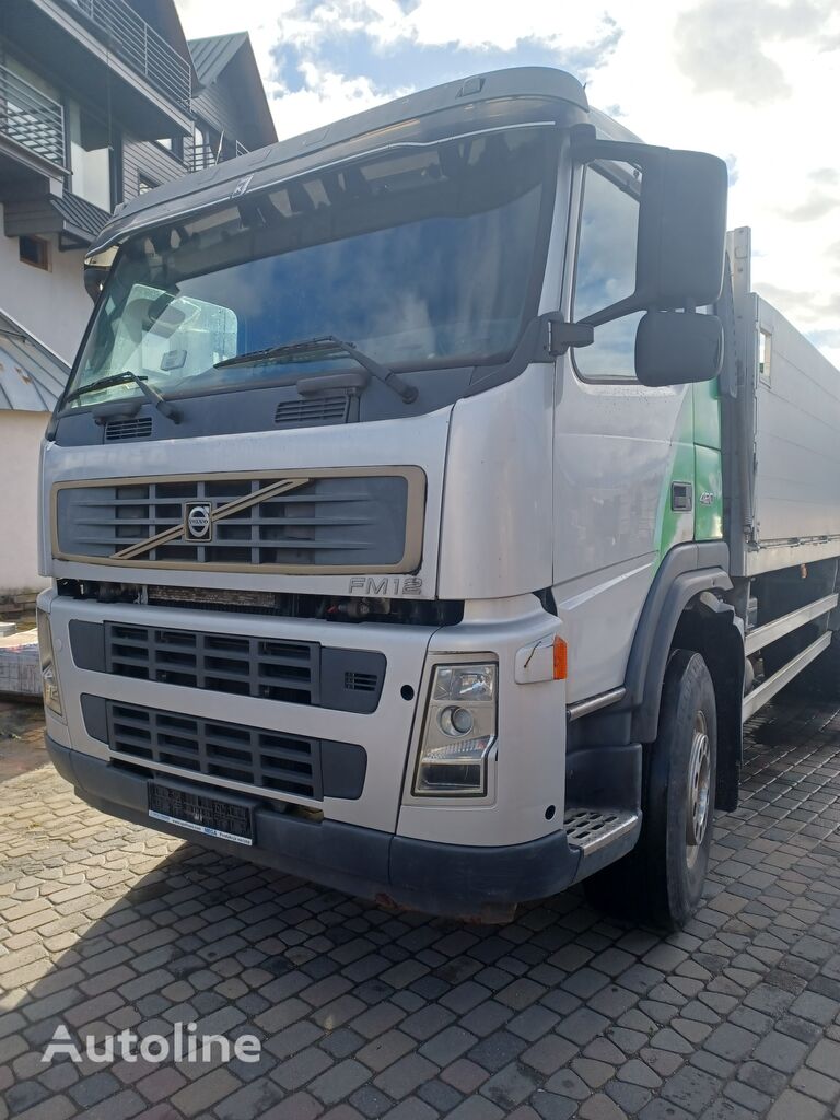 平板卡车 Volvo FM/FH - 6X2R + 平板拖车