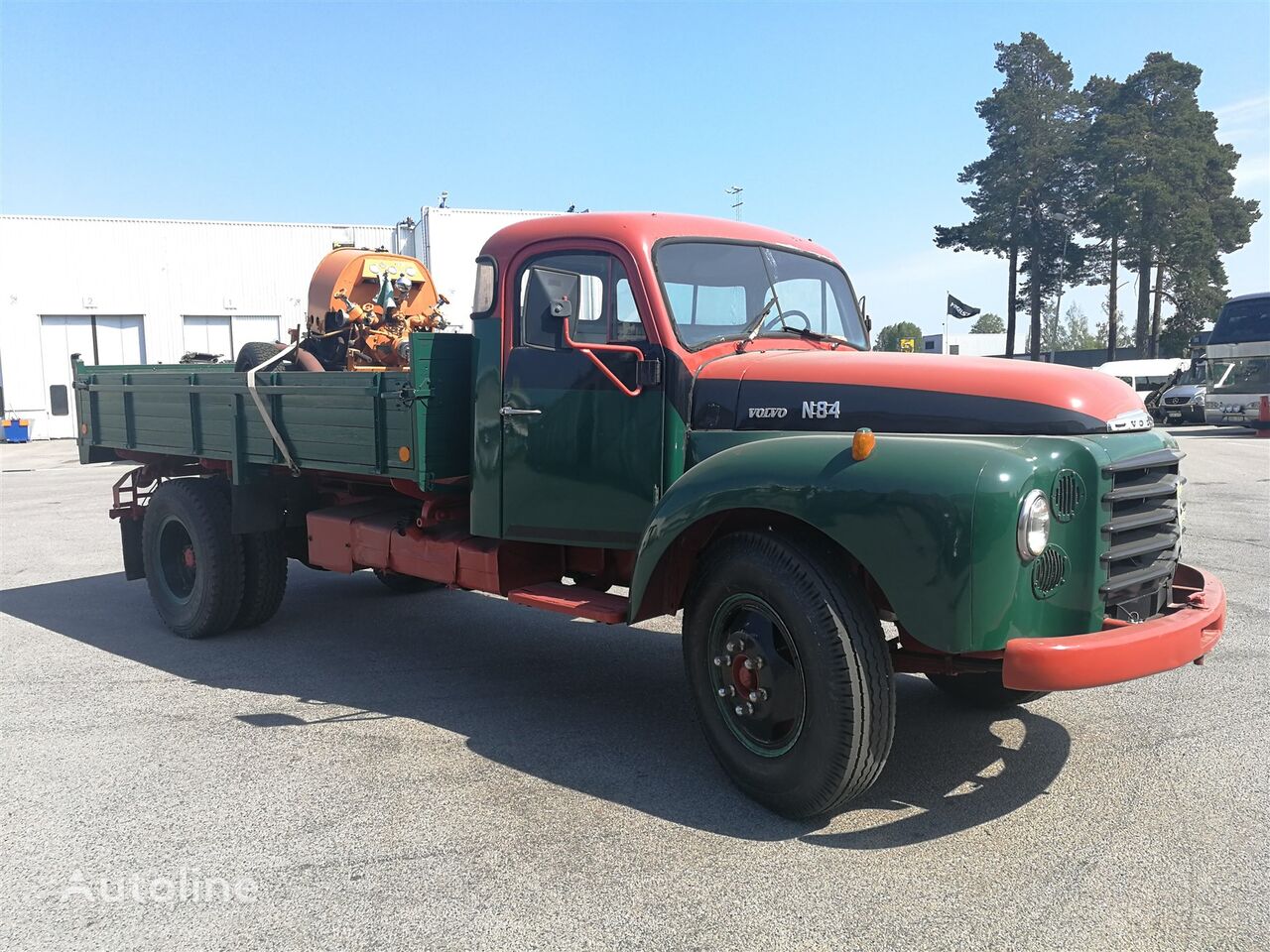 Volvo N84 Bamse flatbed truck