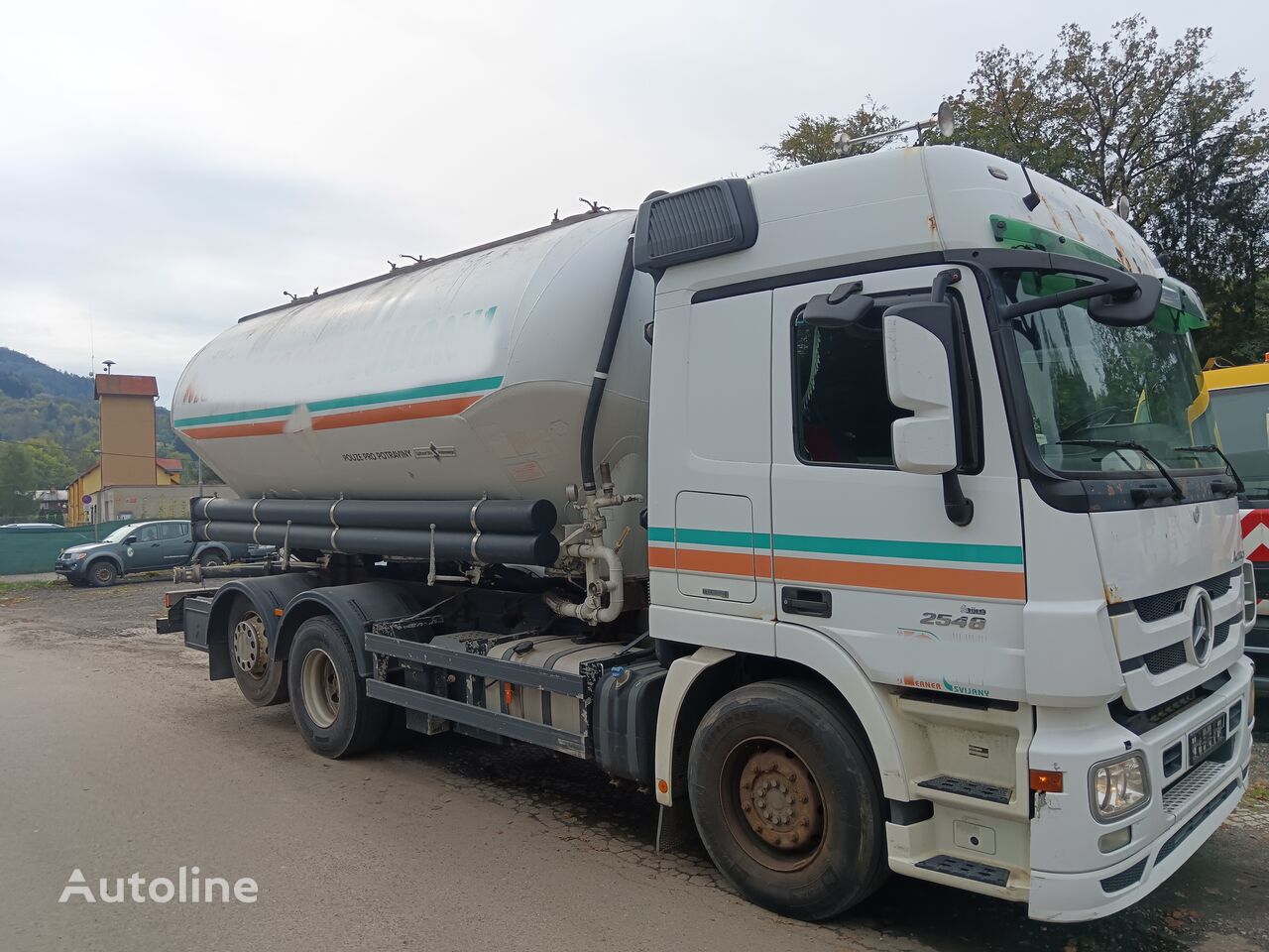 Mercedes-Benz MB ACTROS 2548 L 6X2  flour truck