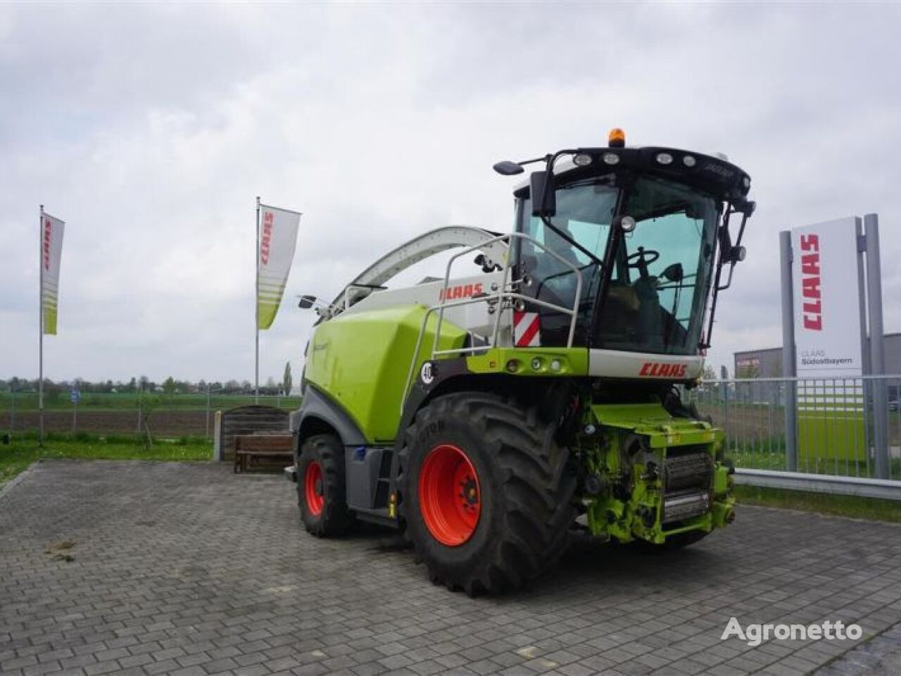 Claas JAGUAR 860 forage harvester