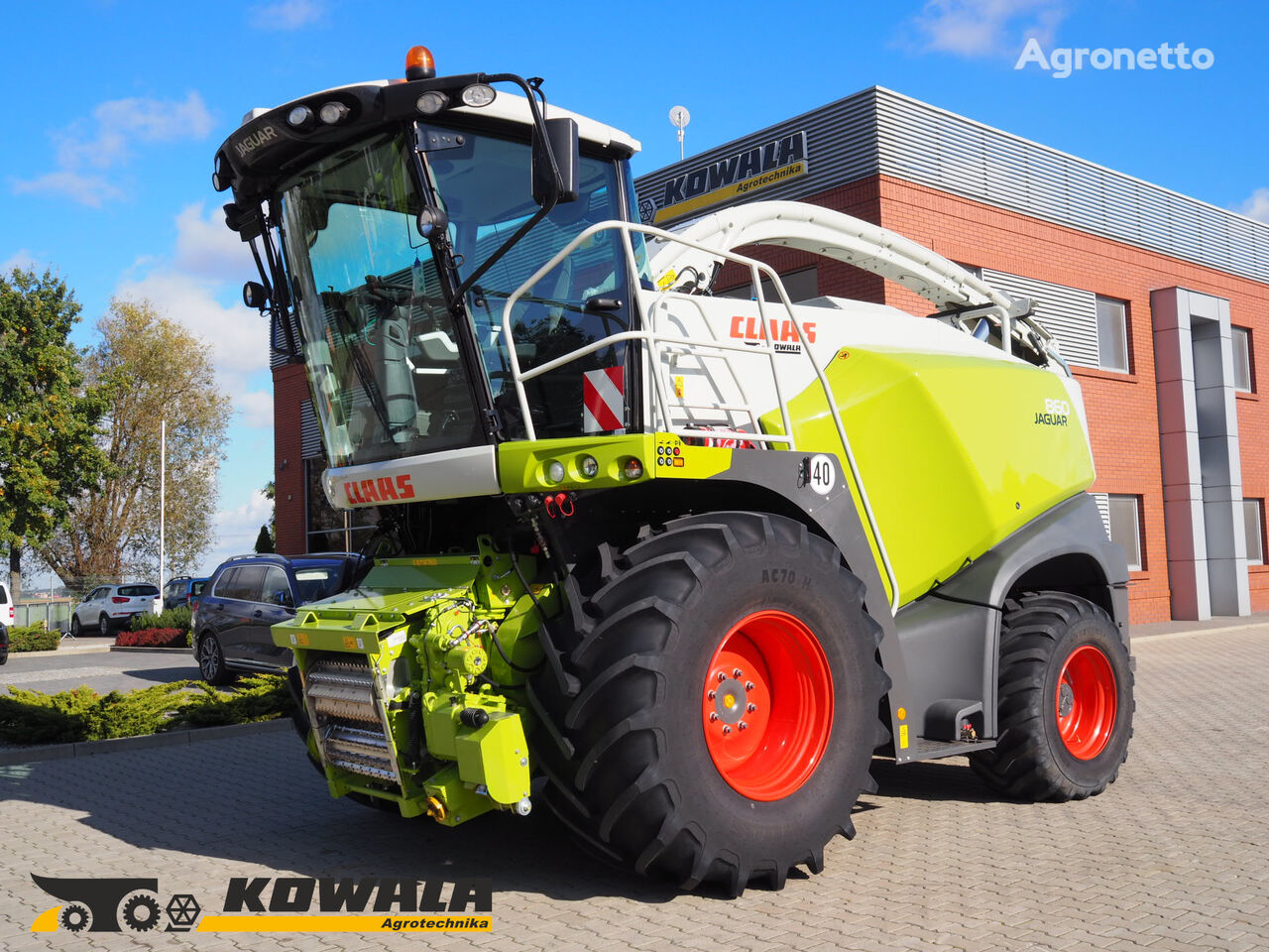 кормоуборочный комбайн Claas Jaguar 860 4WD