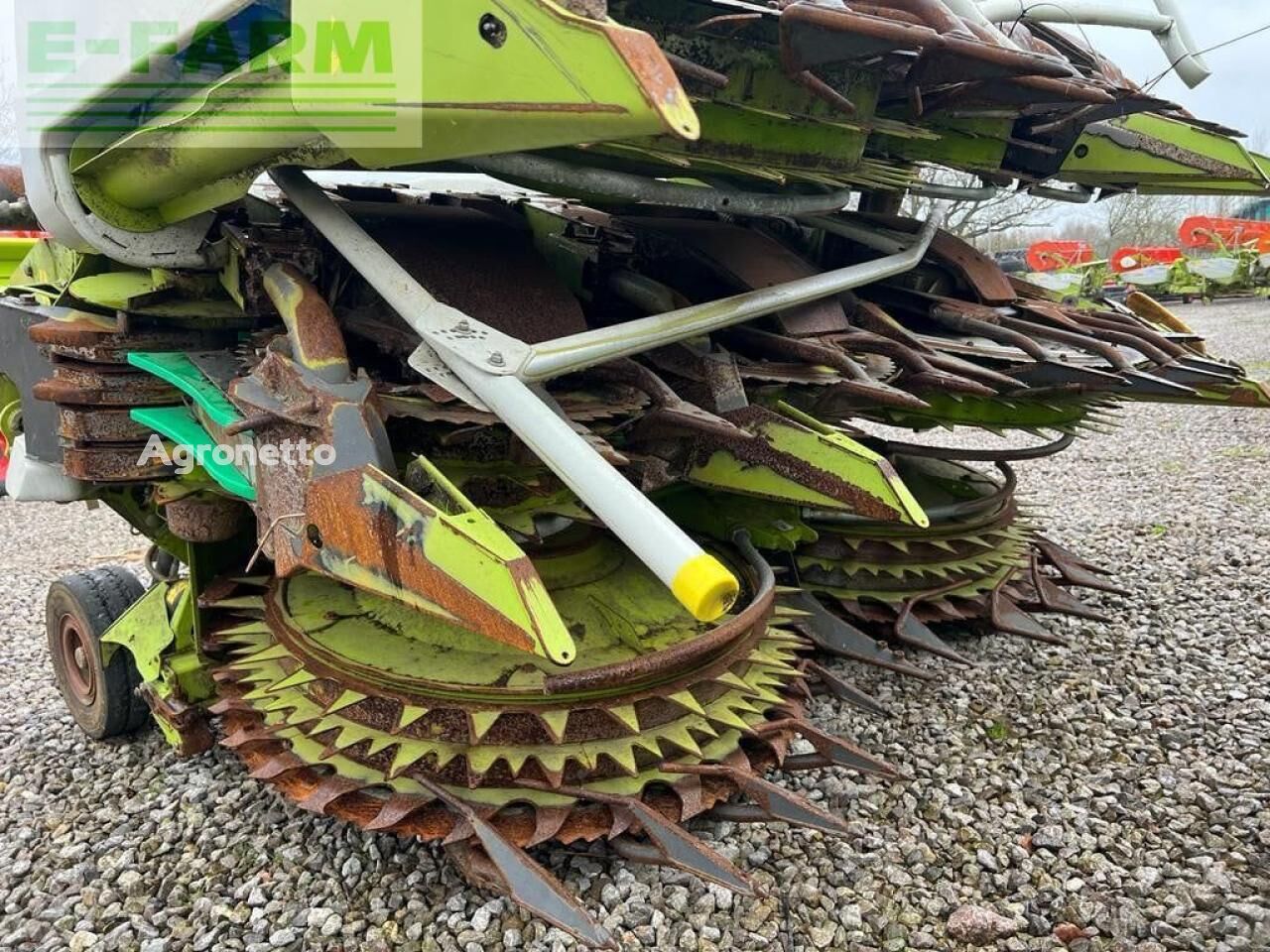 Claas ORBIS 900 AC forage harvester