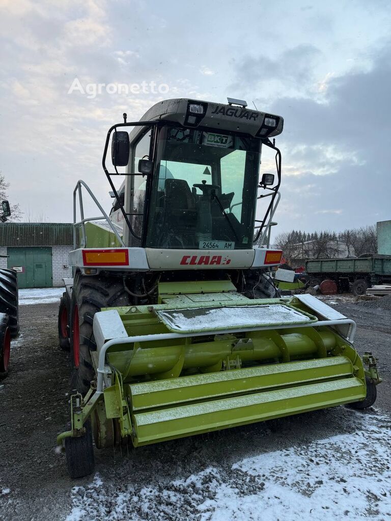 Jaguar 850 forage harvester