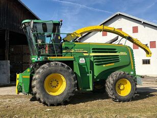 John Deere 7500 forage harvester