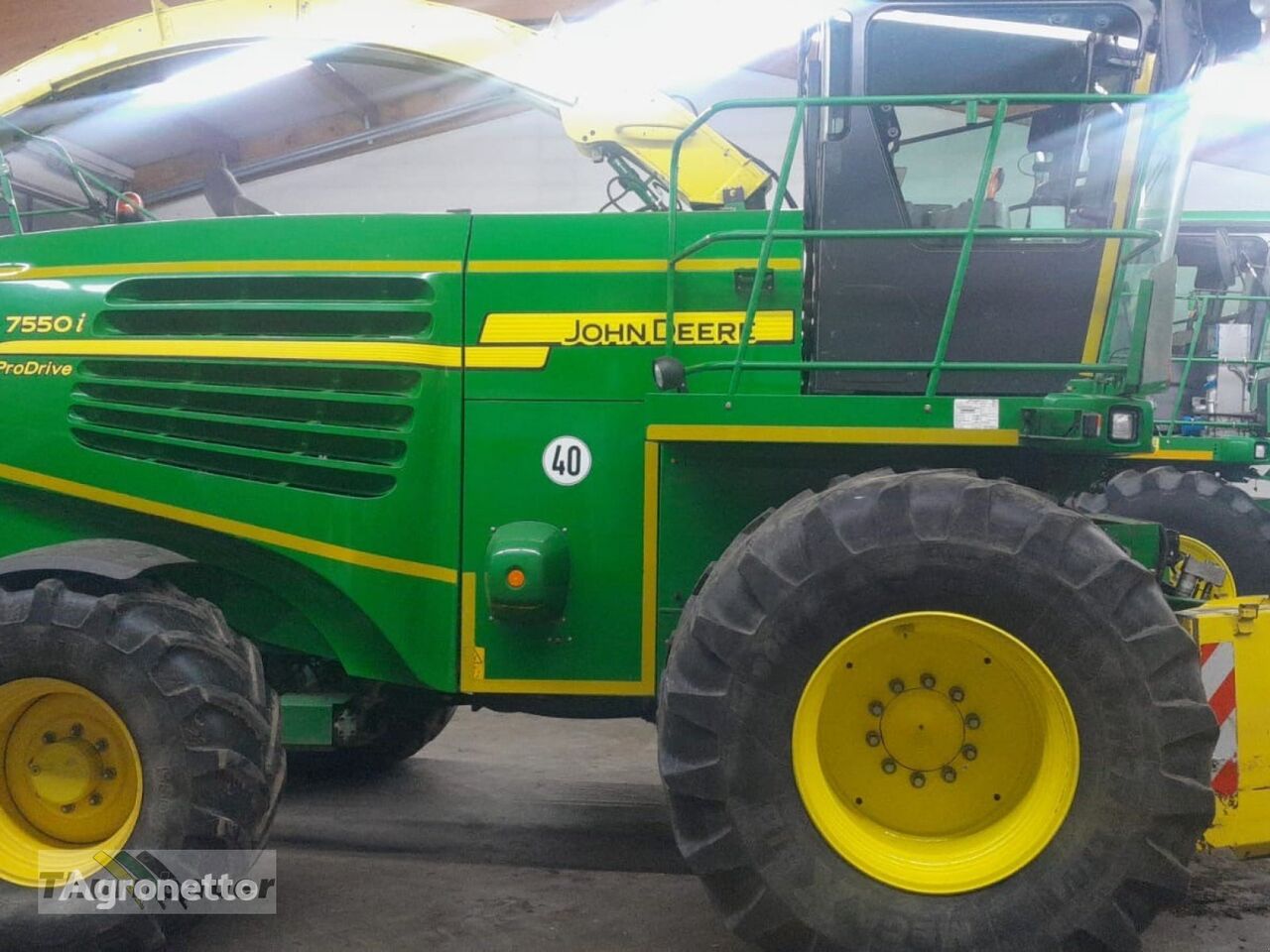 John Deere 7550i krmni kombajn