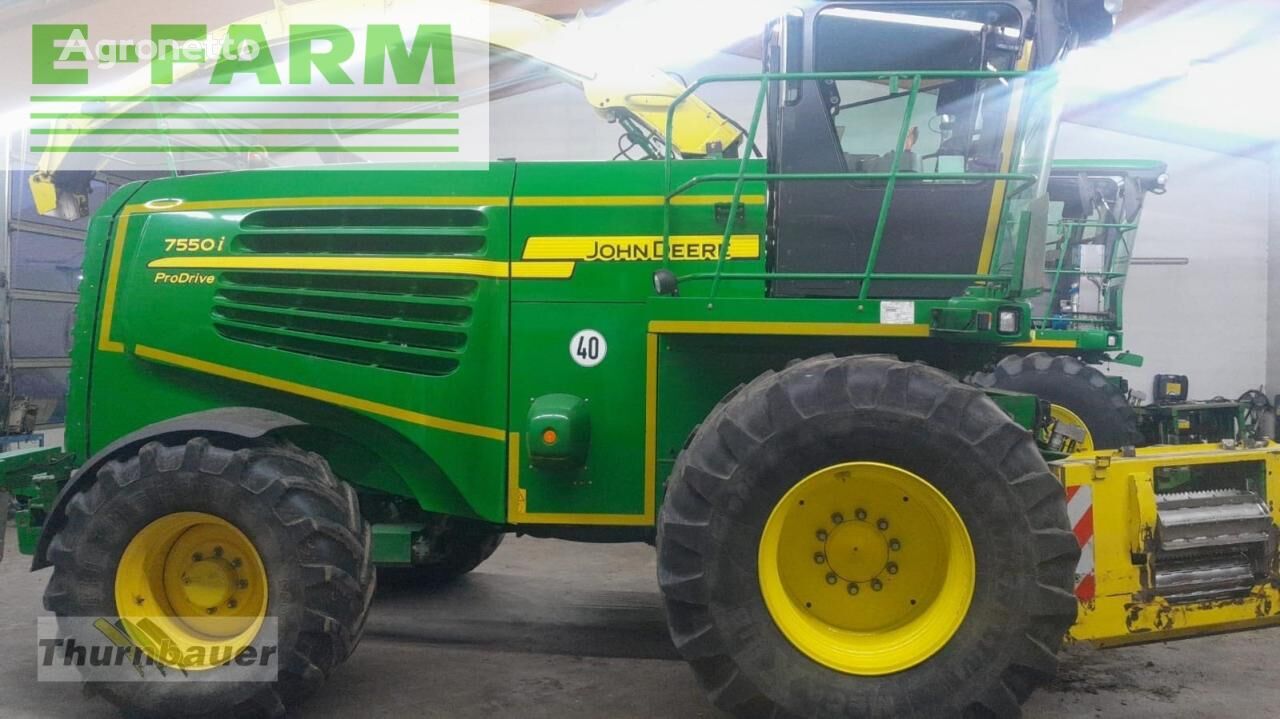 John Deere 7550i forage harvester