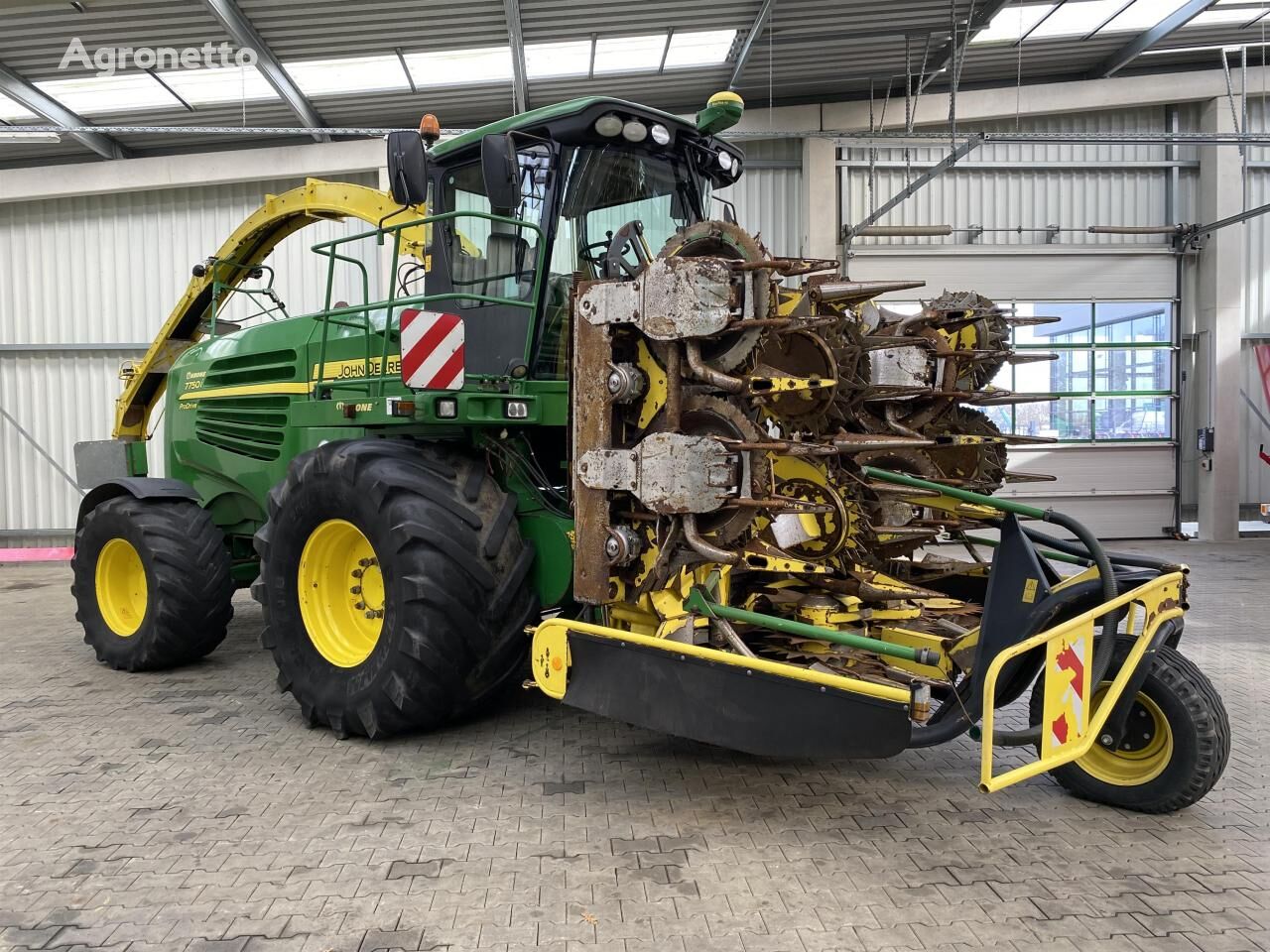 John Deere 7750i önjáró szecskázó