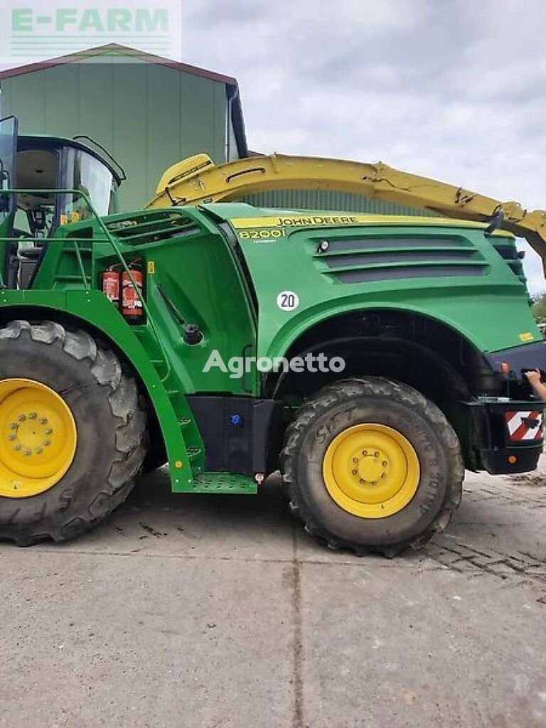 ensileuse John Deere 8200i