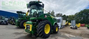 حصادة الأعلاف John Deere 8700