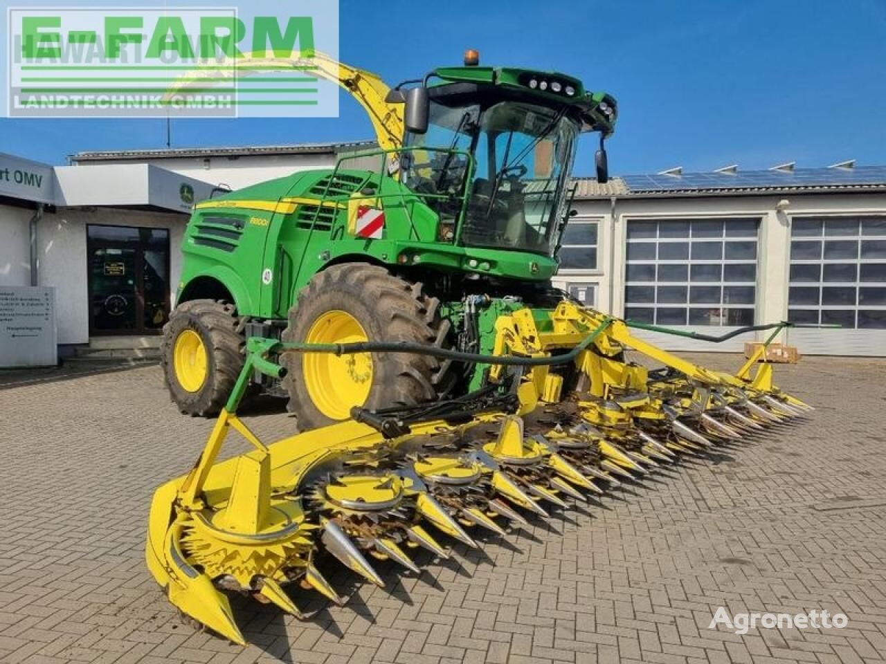 John Deere 8800 forage harvester