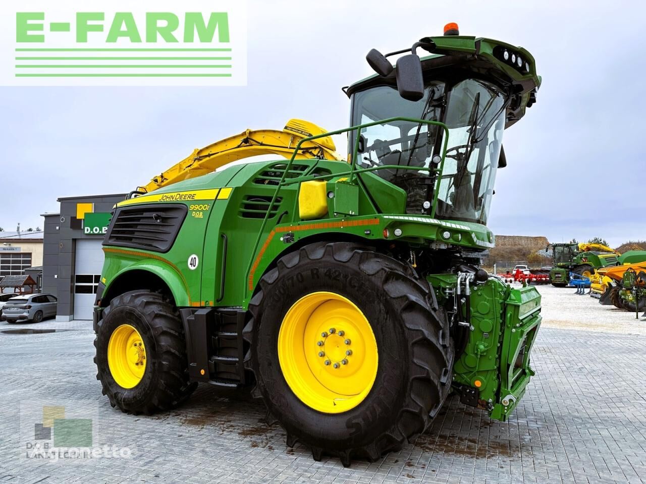 John Deere 9900 i önjáró szecskázó