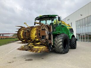 John Deere 9900i forage harvester