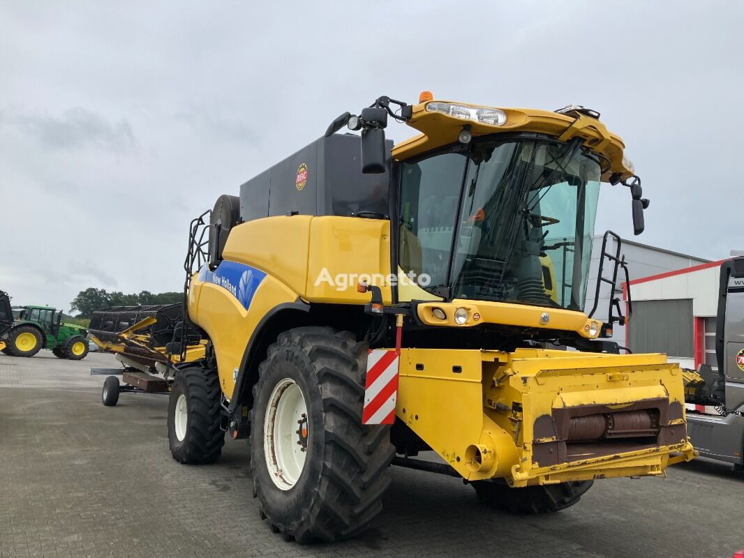 New Holland CR 9080 grønthøster