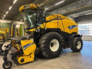 s&ouml;&ouml;dakombain New Holland FR 9060