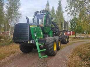 John Deere 1510E forwarder