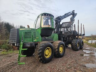 John Deere 1910E forwarder