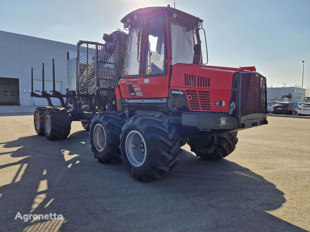 Komatsu 845 Medvežė autocargador