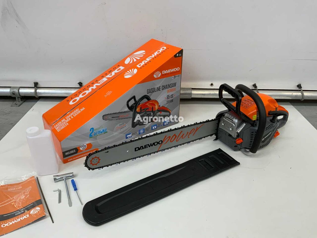 Daewoo DCS6524 gasoline chainsaw