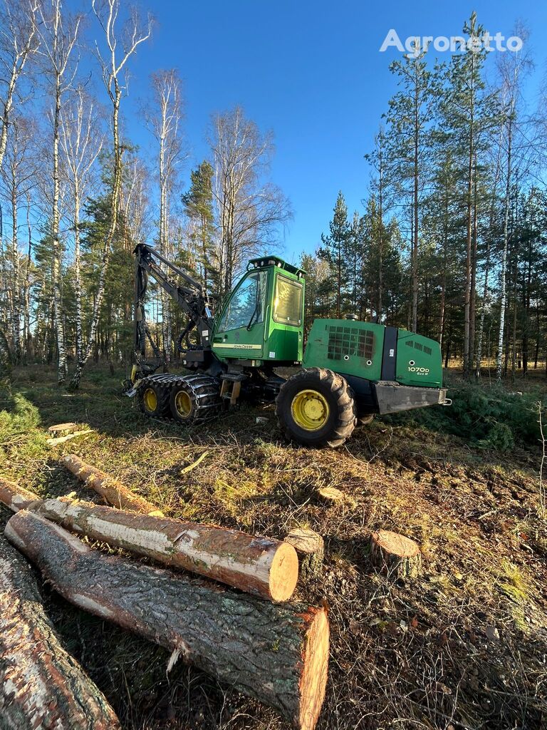 John Deere 1070D skovmaskine