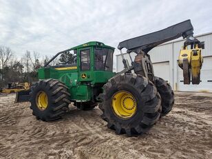 John Deere 748L-II skidder