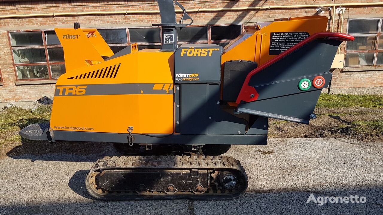 Först  TR6 wood chipper