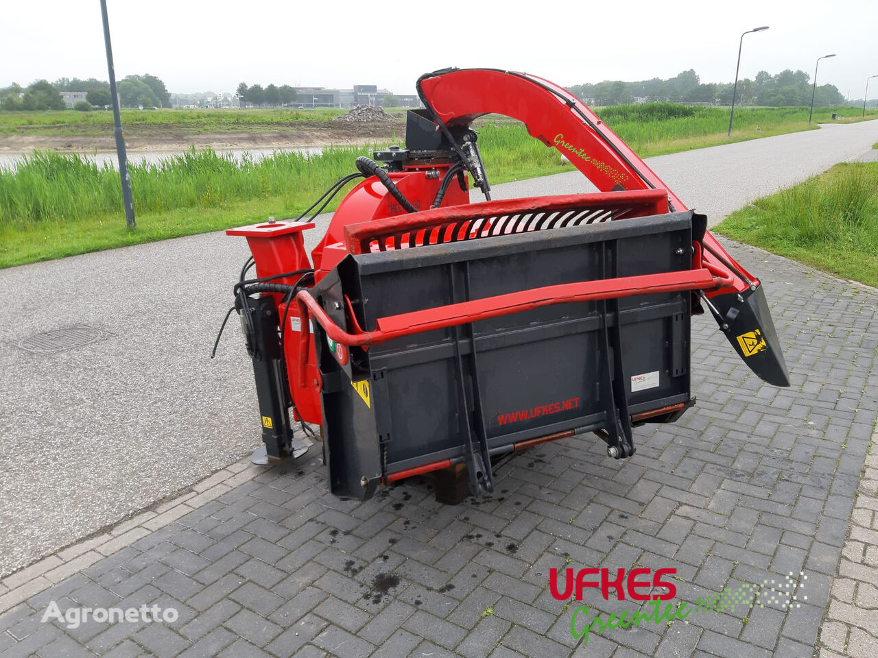 GreenTec Cheetah 30 Unimog wood chipper