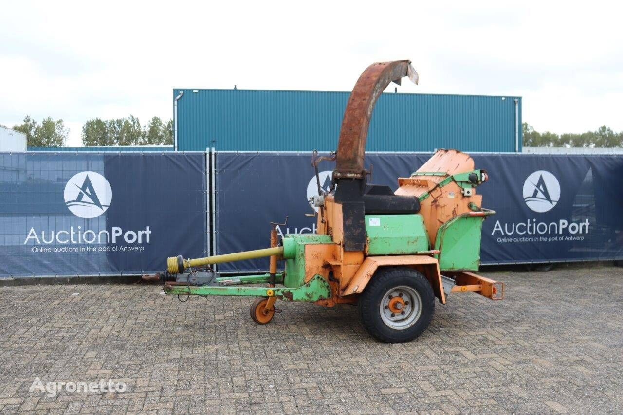 Schliesing 500ZX F wood chipper