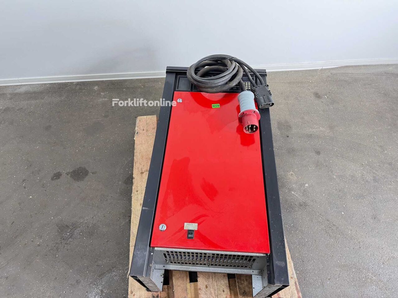 Venta de MTM 80/200 cargador de carretillas elevadoras | Forkliftonline BO MTM 80/200 cargador de carretillas elevadoras - Forkliftonline